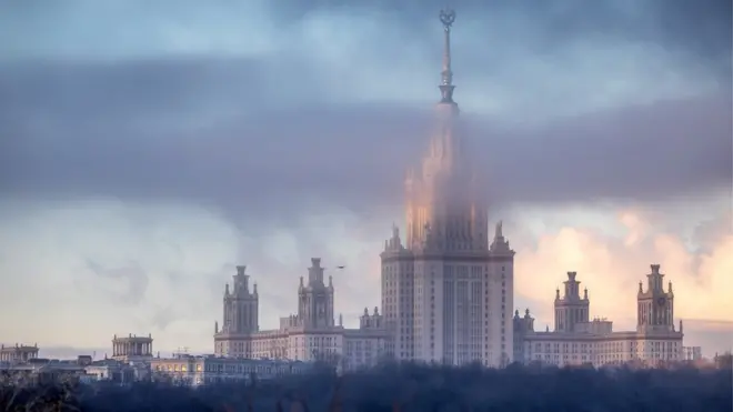 Здание МГУ на Воробьевых горах