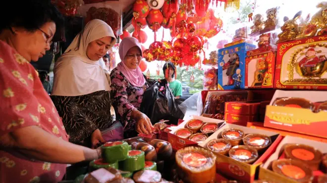 Dalam survei tahun 2016, kelompok Tionghoa tidak disebut sebagai kelompok yang paling tidak disukai masyarakat Indonesia.
