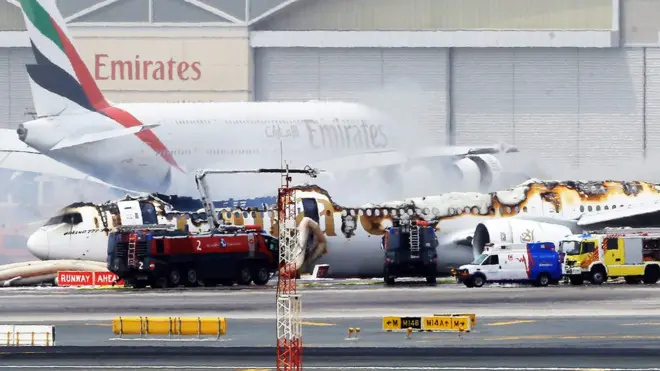 На борту лайнера было 275 пассажиров, никто из них не пострадал