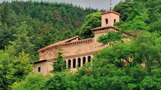 Монастир Сусо в іспанській провінції Ла-Ріоха вважають місцем, де народилася іспанська писемна мова