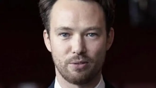 یوهان فلودروس، کارمند اتحادیه اروپا و شهروند سوئد