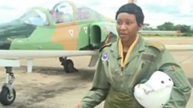 Umugore wa mbere utwara indege z'intambara muri Zambia : "Indege ntimenya niba ari umugabo cyangwa se umugore uyitwaye".