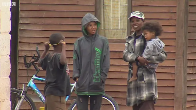 Des millions de bébés sont affectés.