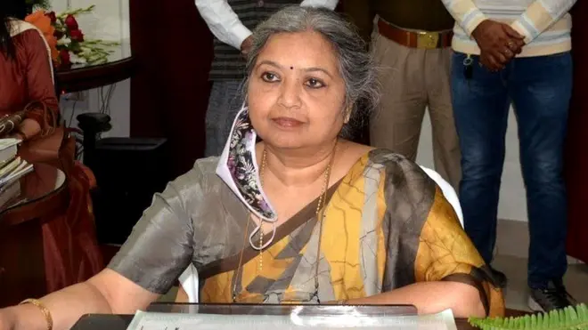 कुलपति प्रोफ़ेसर संगीता श्रीवास्तव