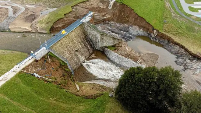 Delimično oštećena brana u Poljskoj