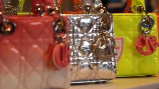 กระเป๋า