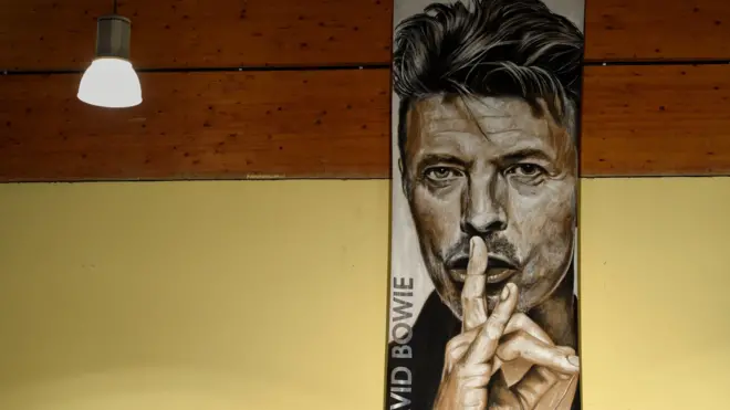 Чи існують невідомі досі записи спільних пісень Queen і Девіда Боуї? Дізнається видання Guardian