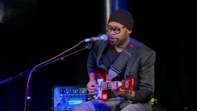 Lionel Loueke souhaite éveiller les consciences par le biais de sa musique