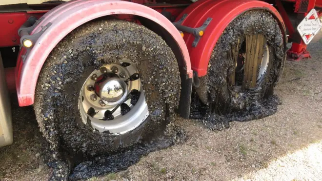 The tar damaged vehicle tyres, bumper bars and panels