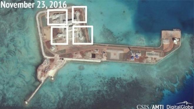 Một viện chính sách năm ngoái công bố hình ảnh được cho là chụp các căn cứ quân sự trên một số hòn đảo.