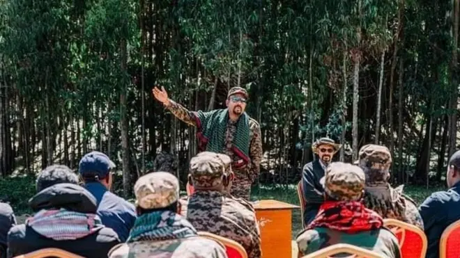 اضطر احتدام الصراع رئيس وزراء إثيوبيا إلى الخروج بنفسه لقيادة الجيش على جبهة القتال