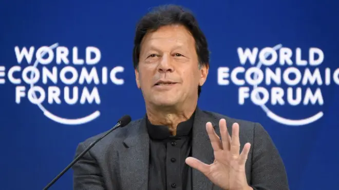عمران خان 22 جنوری 2020 کو ڈیووس میں ورلڈ اکنامک فورم کی سالانہ تقریب سے خطاب کر رہے ہیں