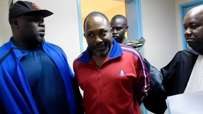 Toumba Diakité a tenté, le 3 décembre 2009, d'assassiner M. Camara lui reprochant de vouloir lui faire porter l'entière responsabilité du massacre du 28 septembre 2009