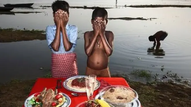 فوٹو گرافر الیسیو مامو نے اپنی سیریز کو ڈریمنگ فوڈ کا نام دیا۔