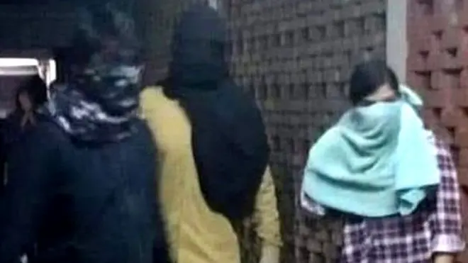 जेएनयू में हिंसा के बाद विरोध