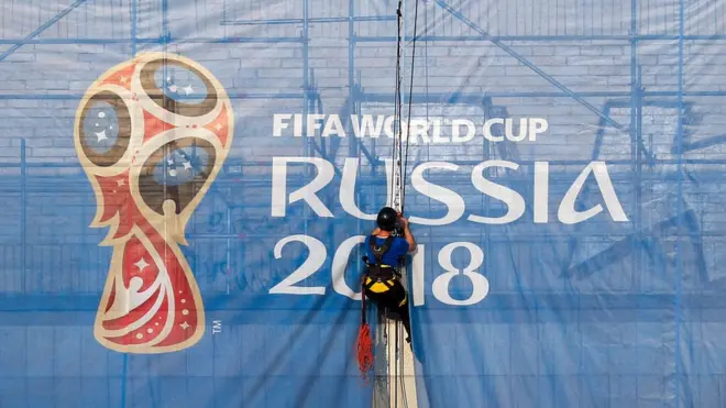 Cayaaraha waxay furmayaan Khamiista