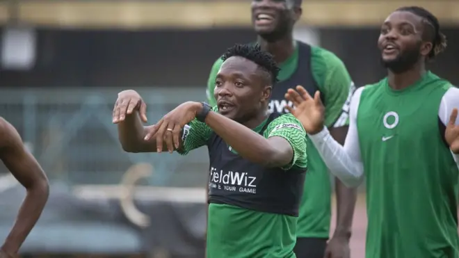 Ahmed Musa pẹlu awọn akẹgbẹ rẹ