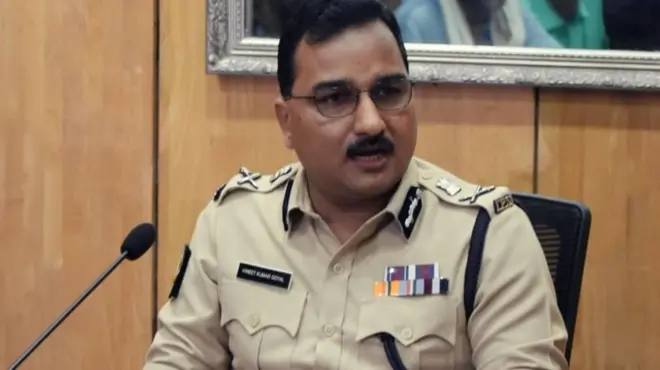 కోల్‌కతా రేప్ కేసు, ట్రైనీ పీజీ డాక్టర్, పోలీస్ కమిషనర్