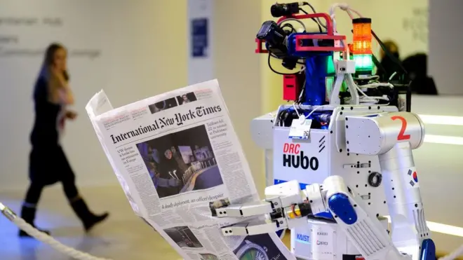 Робот на Всемирном экономическом форуме в Давосе в 2016 году