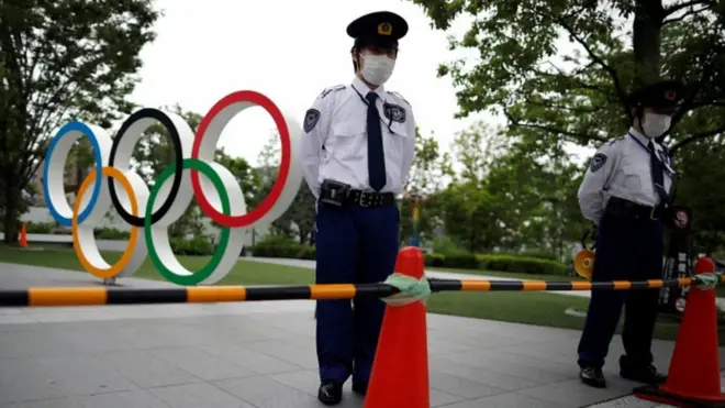 جاپان په ۲۰۲۰ د کورونا وبا له کبله د اولمپیک د لوبو کوربتوب ونه شو کړی. چمتووالی د ۲۰۱۹ کال ډیسمبر کې ورته نیول شوی و، خو کورونا وبا د توکیو چارواکي وځپل.