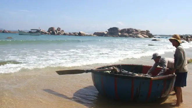 Tân Hoa Xã: Quy Nhơn là nơi dừng chân đầu tiên của Đô đốc Trịnh Hoa thời Minh khi đi viễn du. Con đường Tơ lụa trên biển của TQ ngày nay lấy cảm hứng từ các chuyến hải hành thời đó