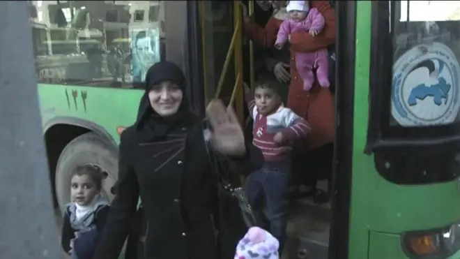 Семьи возвращаются в Алеппо