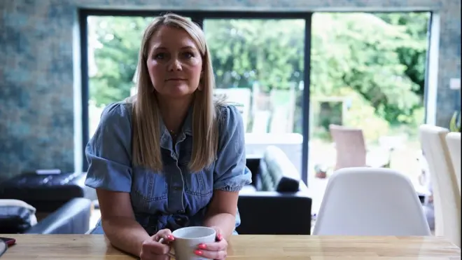 Džema Manford kaže da je „više od svega" želela da doji njenu bebu