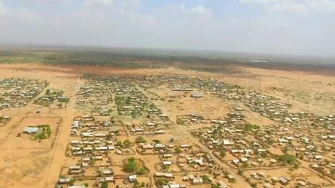 د کډوالو تر ټولو لوی کمپ داداب