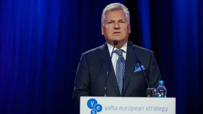 Александр Квасневський