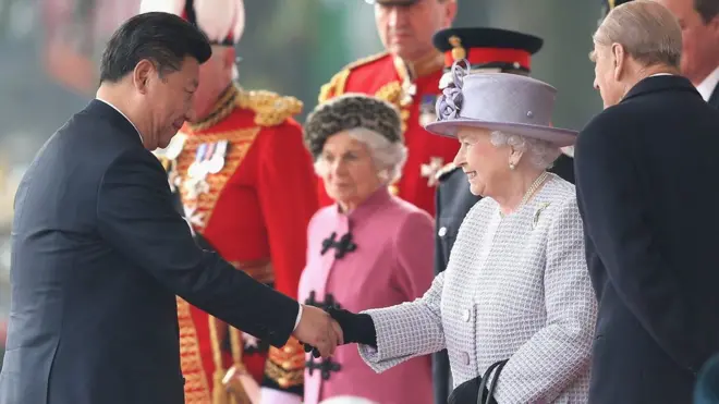 2015年，英國前財政大臣喬治·奧斯本極力促成了習近平主席對英國進行國事訪問，以促進英中友好和英國的貿易聯繫。
