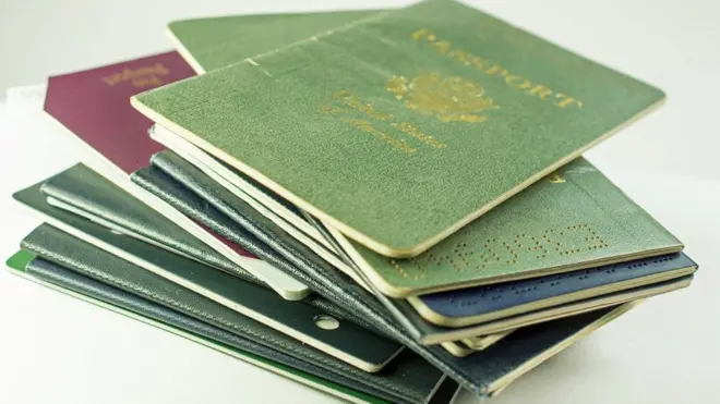 Paaspoortiin biyyootaa amma jiru daran walfakkaata