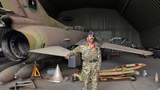 قاعدة الوطية الجوية بعد استيلاء قوات حكومة الوفاق عليها من قوات حفتر