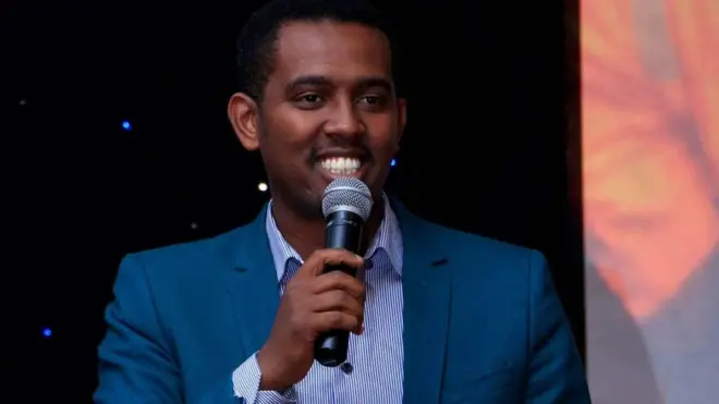 'Namoonni akkataa dhimma tokko itti ilaalan geeddaruu danda'u'