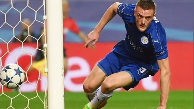 Kendati kalah 1-2, gol tandang Jamie Vardie memelihara peluang Leicester untuk lolos ke babak perdelapan final melalui laga kedua di kandang mereka.