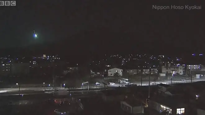 ลูกไฟสีเขียว