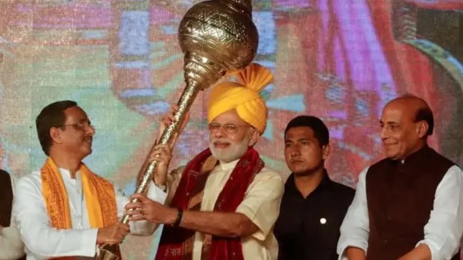 मोदी और राजनाथ सिंह