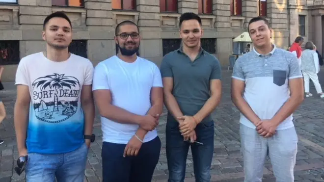 Студенты Оскар, Мурат, Акмаль и Мерт