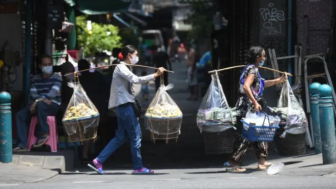 กลุ่มหาบแร่แผงลอย