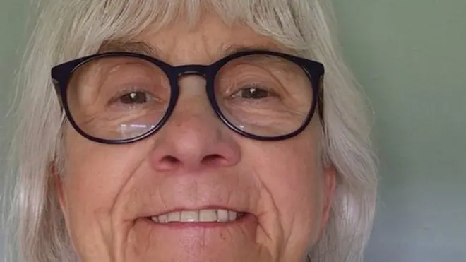 Jo Cameron tiene mutaciones genéticas raras que significan que casi no siente dolor y poca ansiedad.