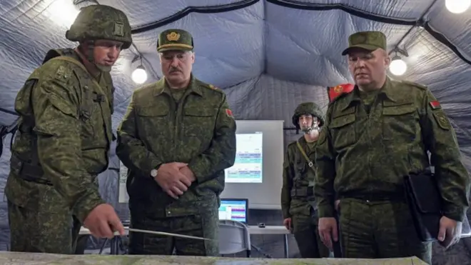 Belarussian President Alexander Lukashenko visits troops near Grodno, 22 August 2020