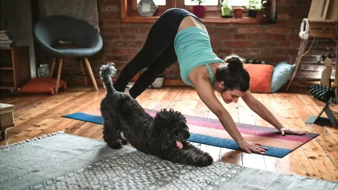 التباعد الاجتماعي: كيف تحسب مسافة مترين؟