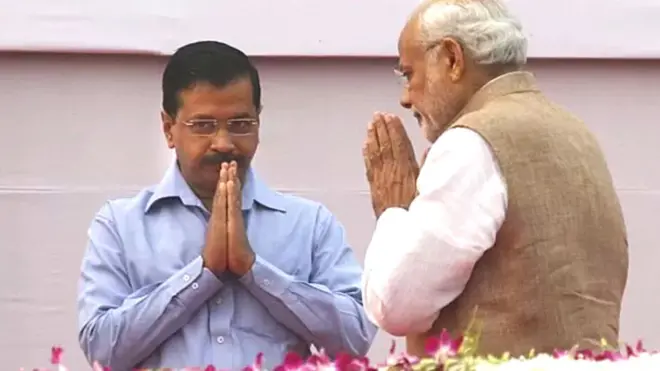 કેજરીવાલ, મોદી