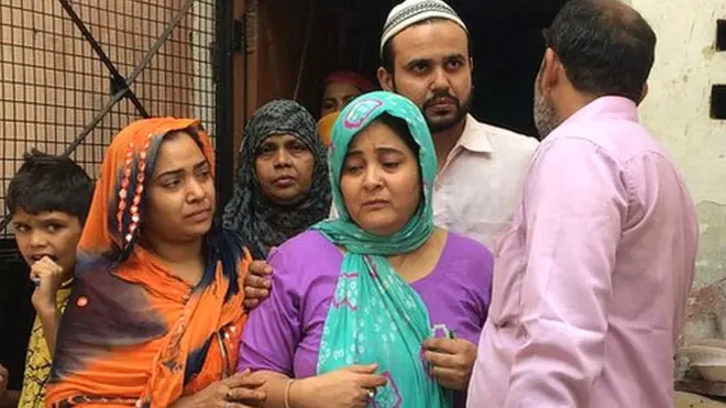 पीड़ित बच्ची की मां का रो-रोकर बुरा हाल है