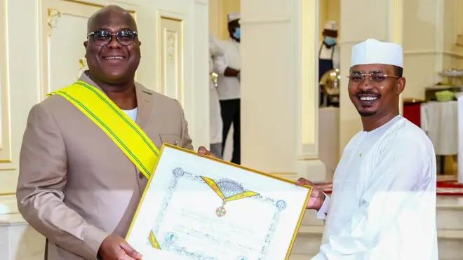 Mu ijoro ryo ku wa mbere Tshisekedi yashyikirijwe amashimwe na mugenzi we Mahamat kubera ubuhuza muri Tchad 