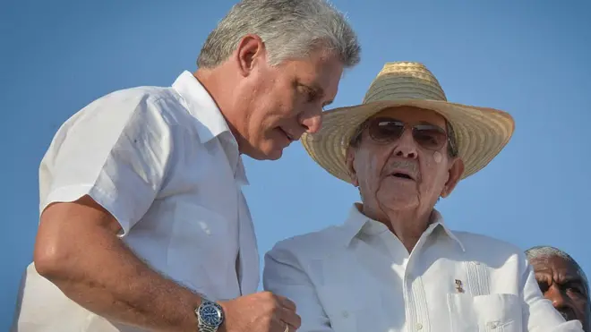Raúl Castro y Miguel Díaz-Canel