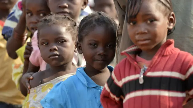 Des enfants dans un camp de refugiés en Centrafrique.