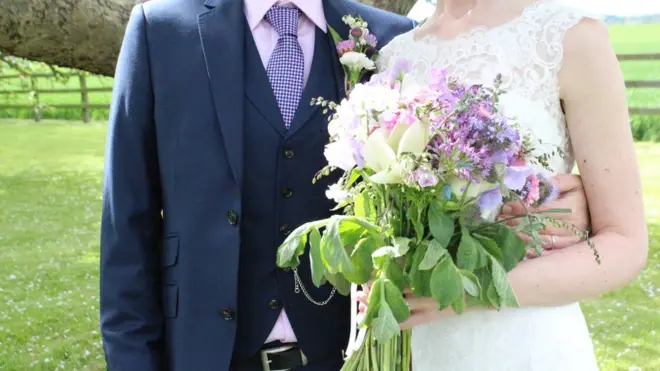 venčanje mladenci bračni par mlada i mladoženja