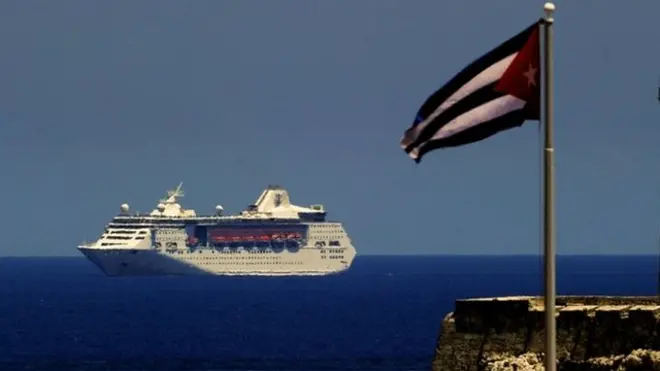 Trump está revirtiendo la política de acercamiento de su predecesor, Barack Obama.
