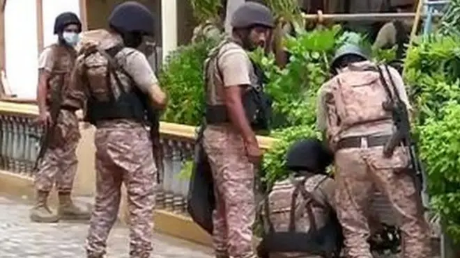 رینجرز کے اہلکار کچھ دیر کلب میں رکے اور پھر چلے گئے