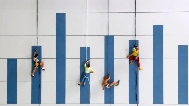 Las generaciones que comienzan a trabajar en tiempos recesivos quedan dañadas, algunos de por vida.